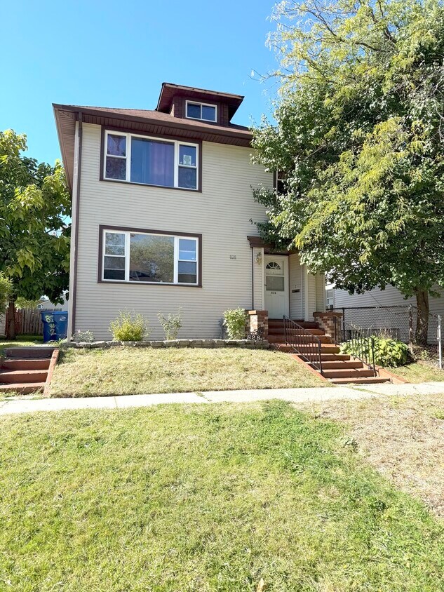 Foto principal - 828 Lenox Ave