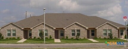 Building Photo - 111 Monterrey Dr
