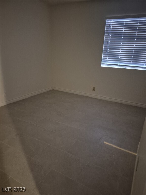 Building Photo - 4390 Sandy River Dr