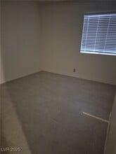 Building Photo - 4390 Sandy River Dr