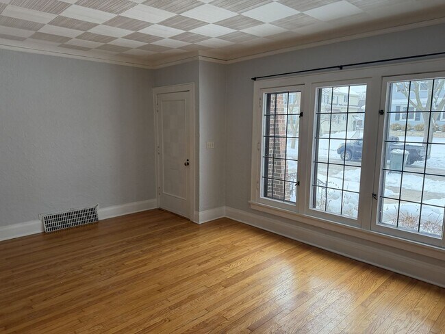 Foto del edificio - 2031 E Marion St