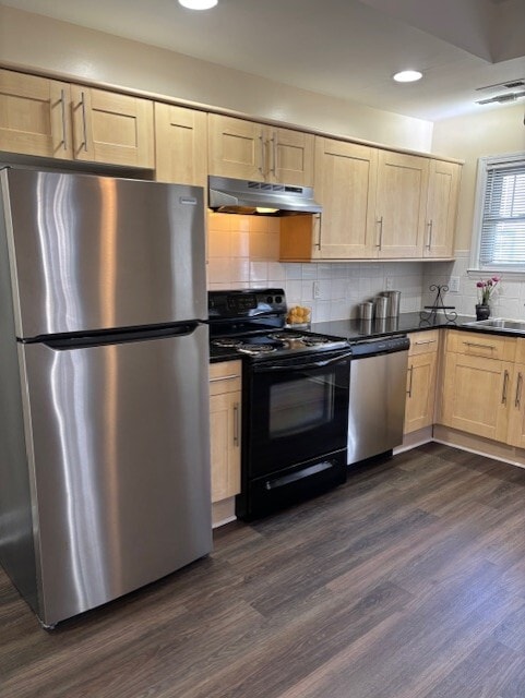 Foto del edificio - 3220 Wesley Ave