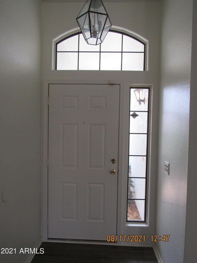 Foto del edificio - 4516 W Behrend Dr