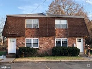 Building Photo - 16 Apel Ave