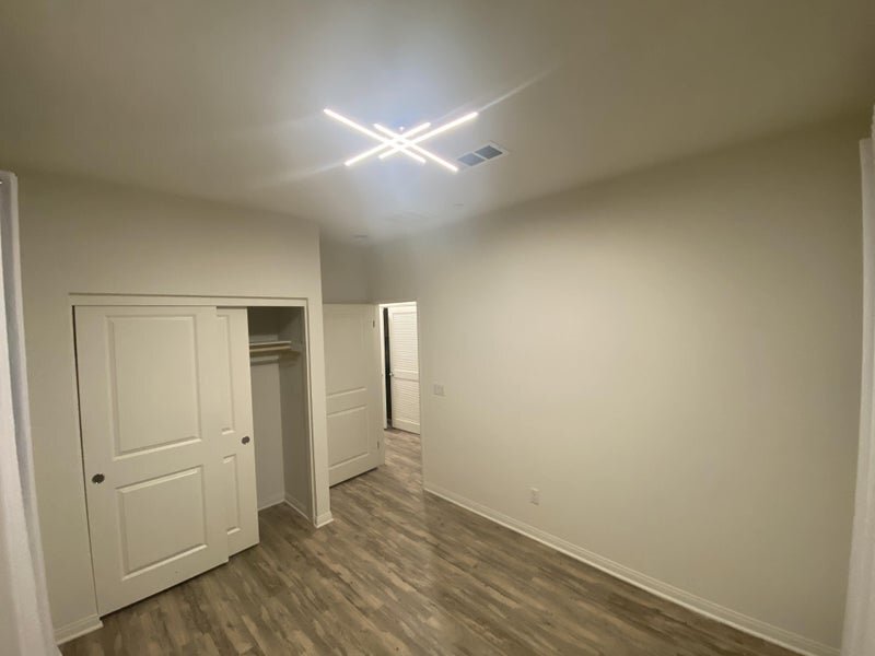Foto del edificio - 18441 W Montage Ln