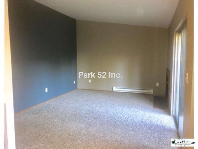 Foto del edificio - 7502-7518 41st St Ct W