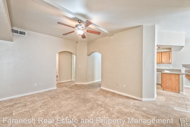 Building Photo - 2 br, 2 bath House - 533 Indian Bluff St #104