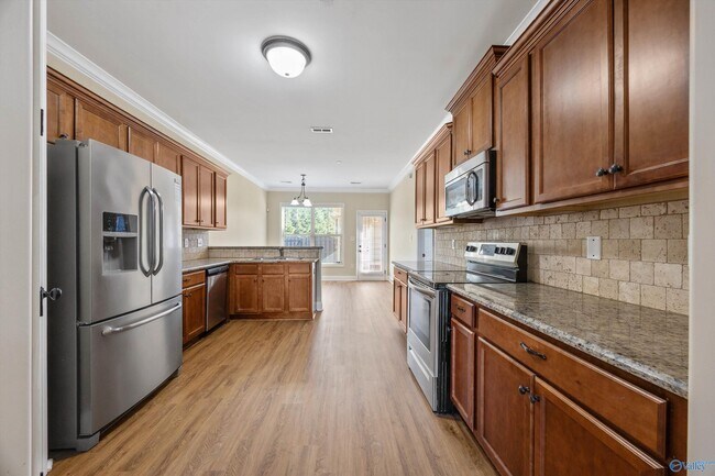 Foto del edificio - 120 Park Square Ln