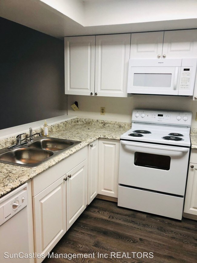 Building Photo - 2 br, 2 bath House - 4394 White Pine Ave