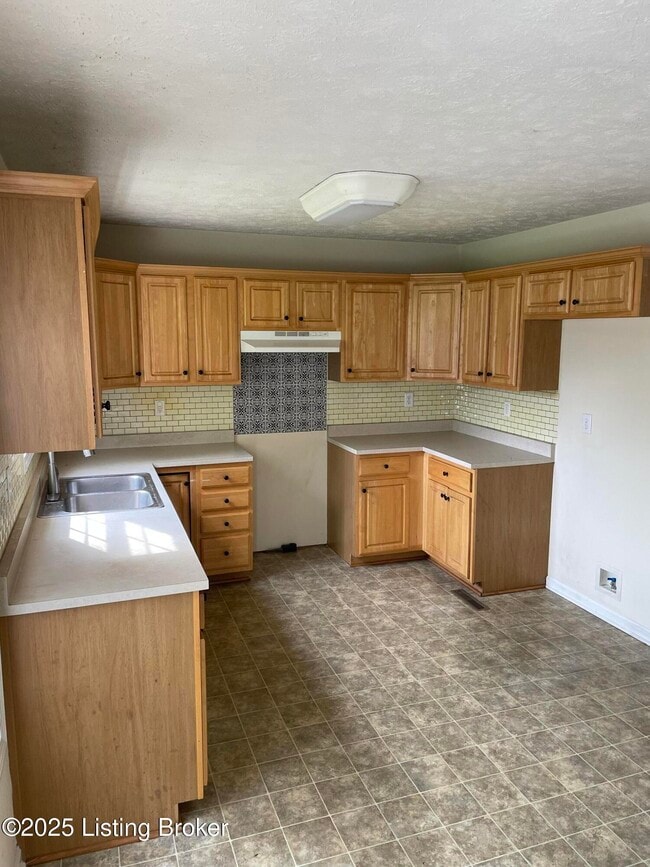 Building Photo - 3413 Blanton Ln