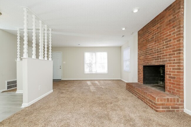Building Photo - Beautiful Home in Greensboro, NC