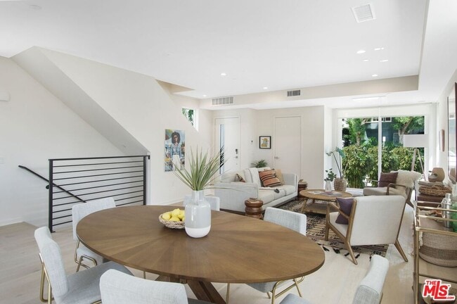 Building Photo - 1933 Griffith Park Blvd