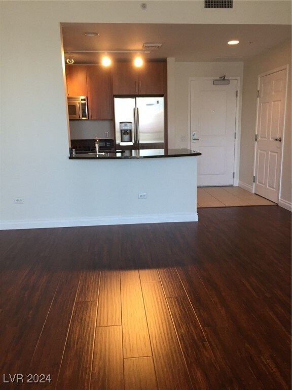 Building Photo - 200 W Sahara Ave