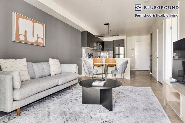 Foto del edificio - 18004 Midvale Ave N