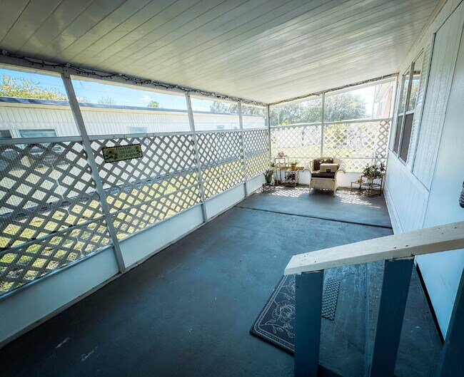 Foto del edificio - "Cozy 2-Bedroom Retreat in Haines City - P...