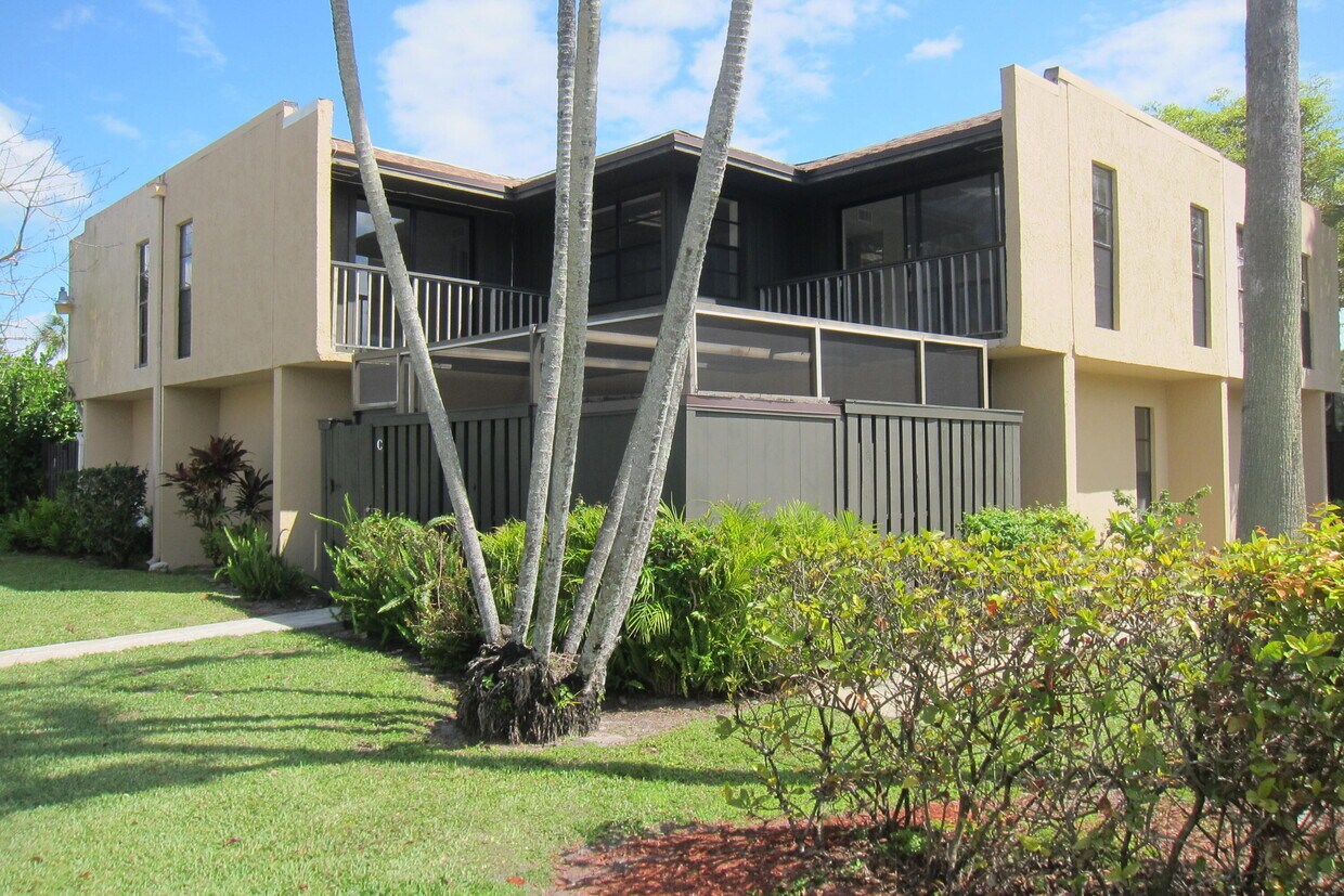 Foto principal - 4809 Alder Dr