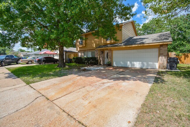 Building Photo - 12335 Haroldson Forest Dr