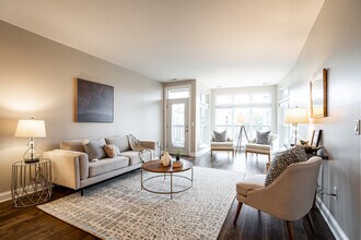 Building Photo - 1915 N Water St