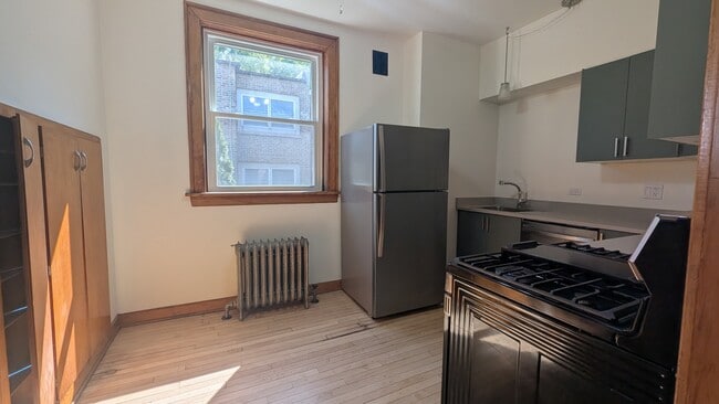 Building Photo - 5707 N Campbell Ave