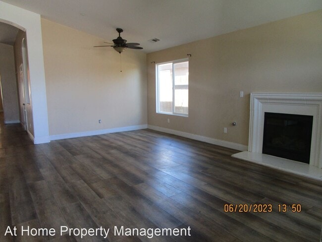 Building Photo - 5 br, 2 bath House - 9320 Cadbury Dr