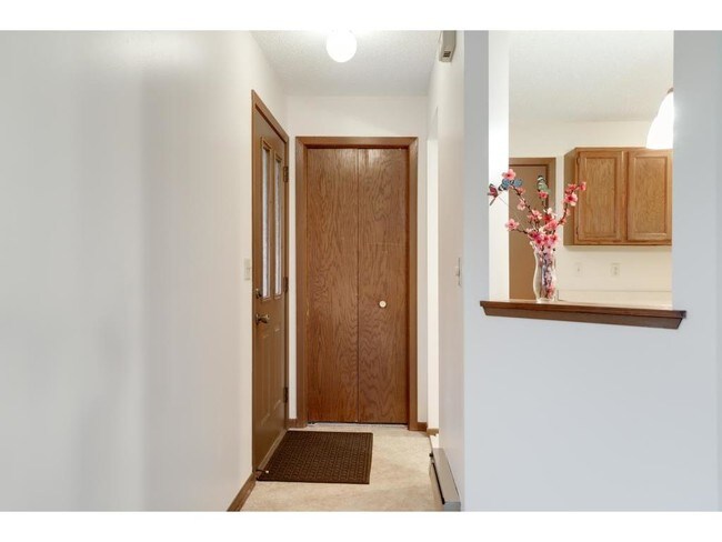 Building Photo - 1561 Wheelock Ln