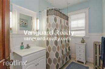 Building Photo - 261 Walnut St