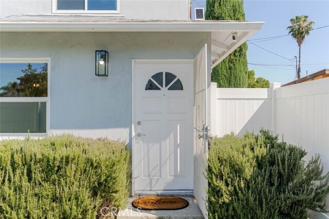 Foto del edificio - 15243 Valleyheart Dr