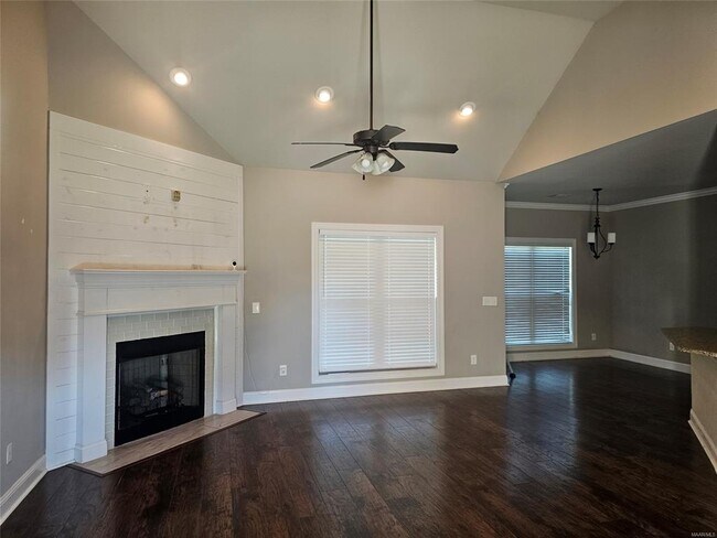 Foto del edificio - 1017 Ridge Point Dr