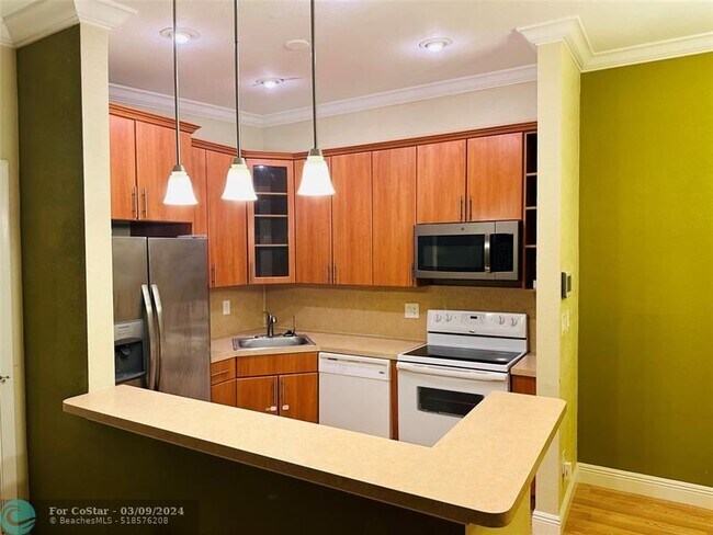 Foto del edificio - 9614 W McNab Rd