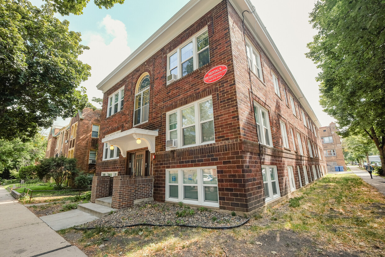 Primary Photo - Girard Apartments