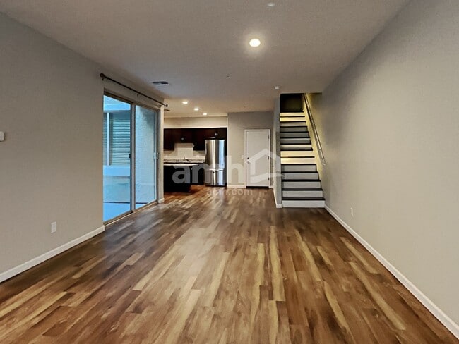 Building Photo - 20677 W Point Ridge Rd