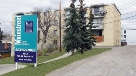 Building Photo - 1612 Apartments