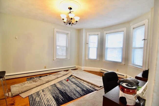 Building Photo - 356 Dorchester St