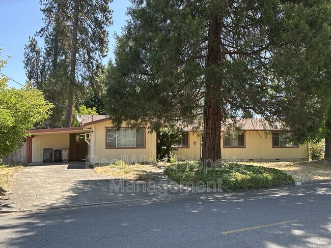Foto del edificio - 615 SW Westholm Ave