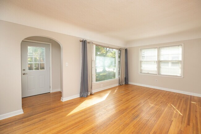 Foto del edificio - 919 7th Ave NW