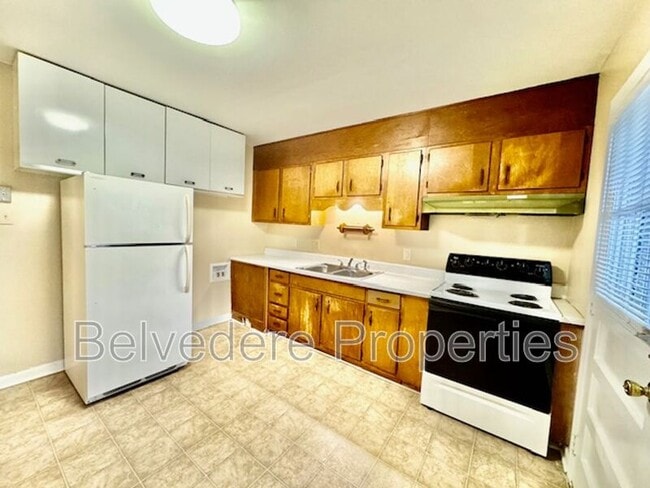 Building Photo - 2503-C Vanstory