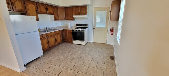 Kitchen from Living Room - 1130 Allen Ave