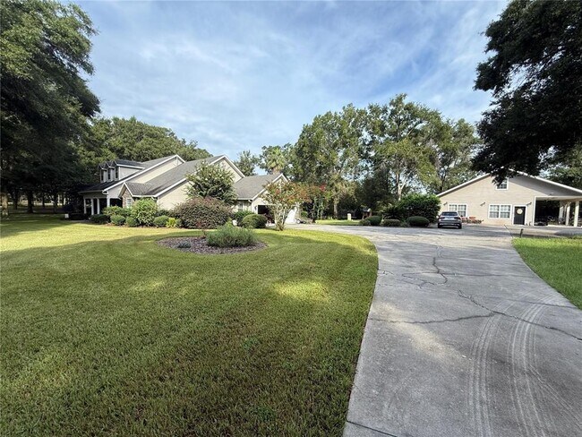 Building Photo - 8762 FL-26
