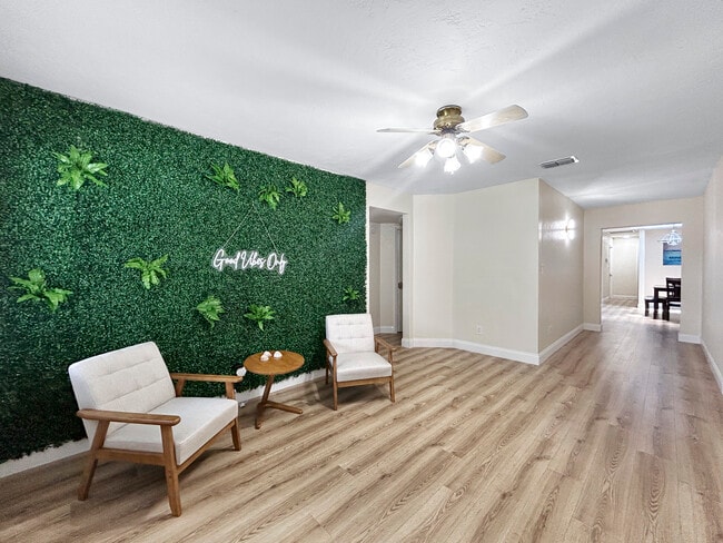 Foto del edificio - 3811 39th Ave N