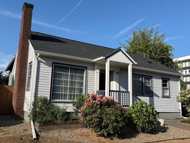 Foto del edificio - 1525 N Willamette Blvd