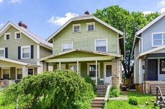 Building Photo - 1444-1446-1446 Hamlet St