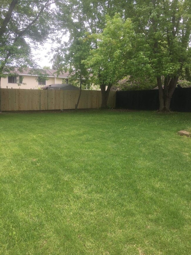 patio trasero - 9092 Goldenrod Ln N