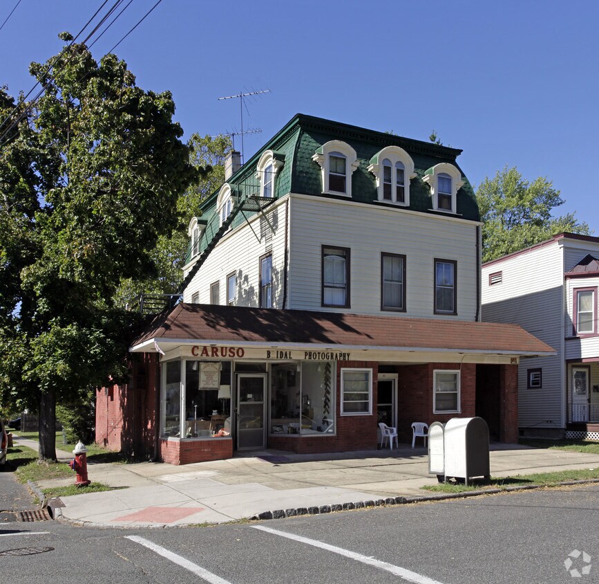Primary Photo - 44-46 Lincoln Pl