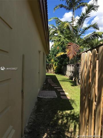 Foto del edificio - 16637 SW 52nd St