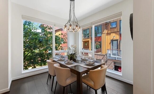 Foto del edificio - 4bd/3.5ba Seattle Condo