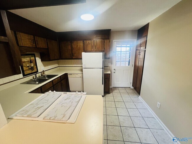 Foto del edificio - 8142 Oldfield Rd SW