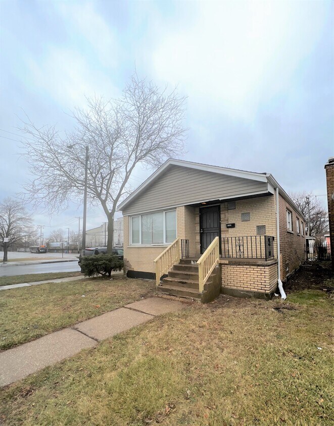 7358 S Wolcott Ave, Chicago, IL 60636 House Rental in Chicago, IL