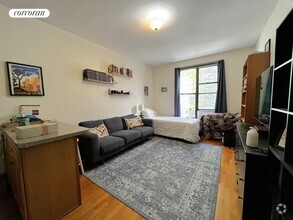 Building Photo - 34 W 86th St