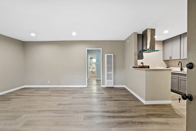 Foto del edificio - 1701 W Malvern Ave