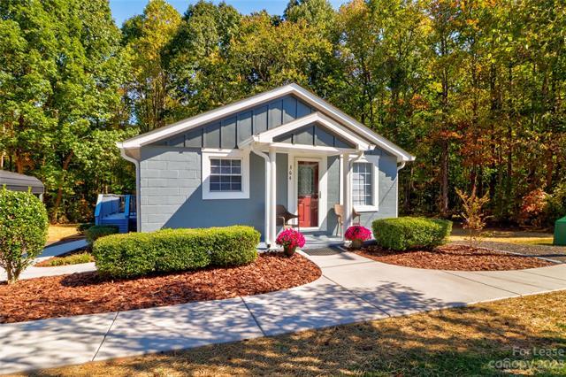 Building Photo - 364 Fern Hill Rd